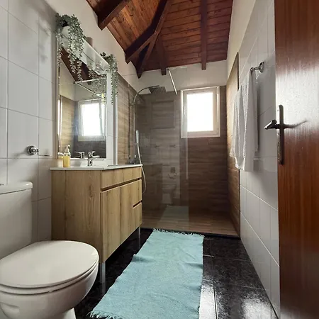 Cozy Sea View House Faja Da Ovelha بيت للعطل